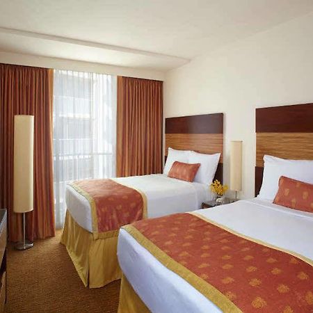 Hotel Orchid Kochi Екстер'єр фото